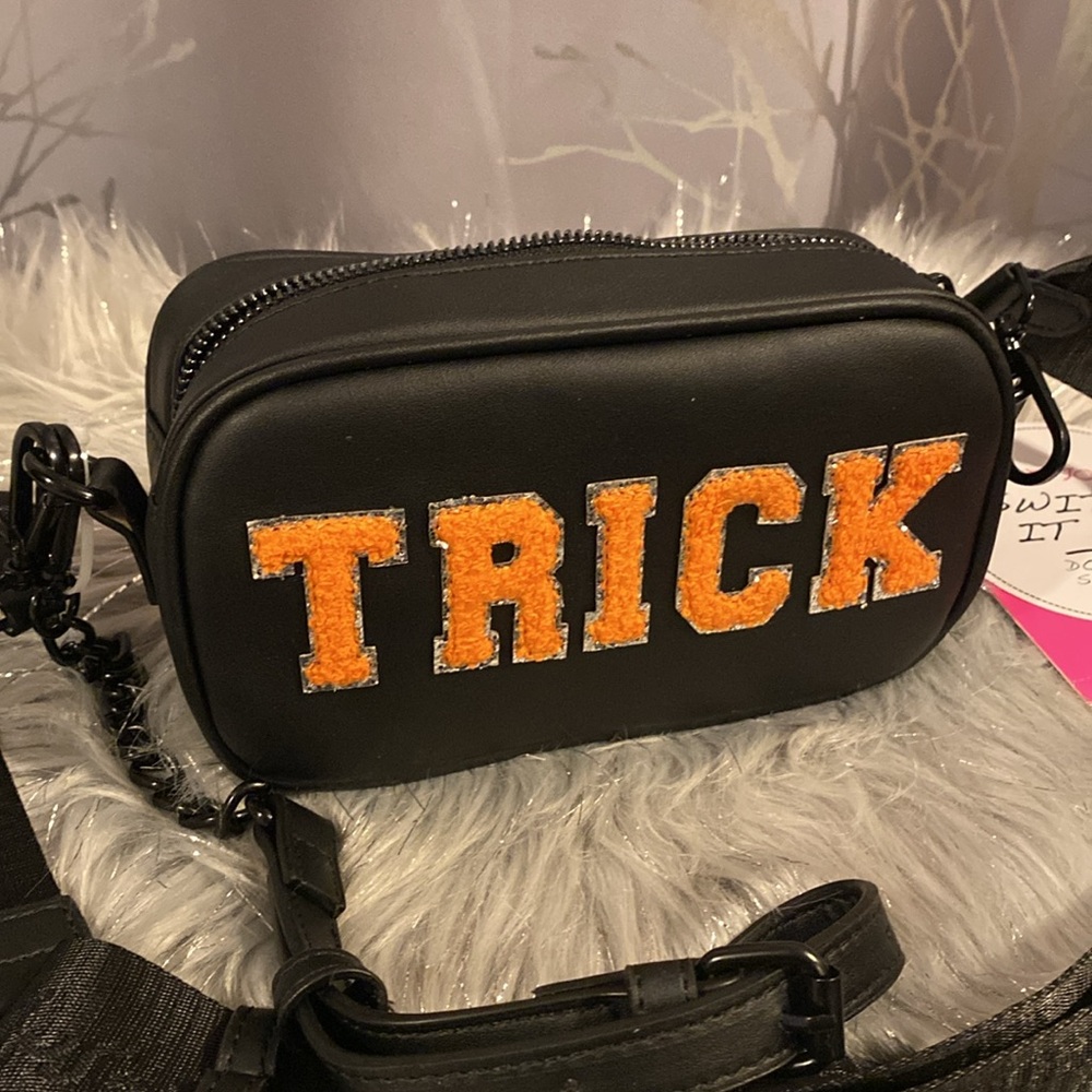 BNWT BETSEY JOHNSON Double-Sided Trick Treat Halloween Crossbody